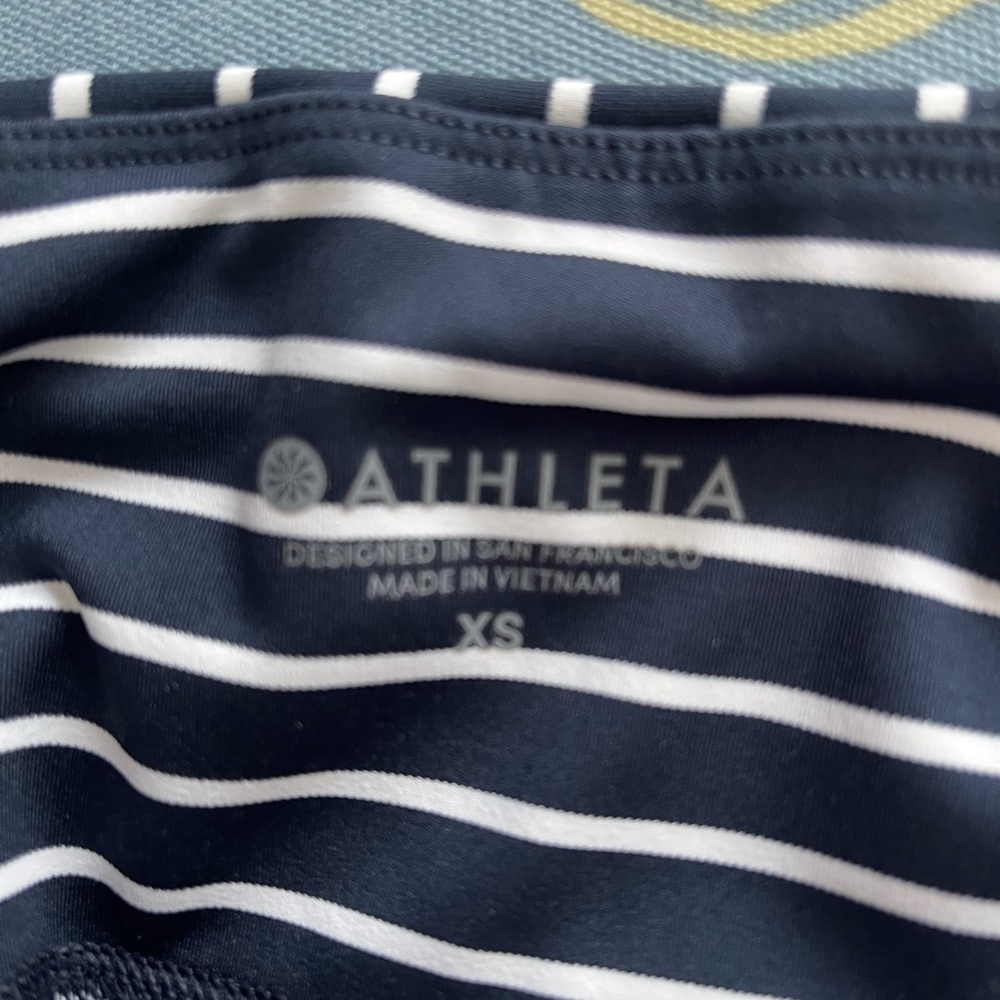Athleta Stripe Contender 7/8 Tight PowerLift XS Navy White Compression - Picture 8 of 9